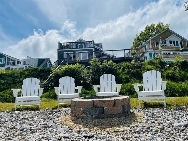 161 Narragansett Boulevard, Portsmouth, RI 02871