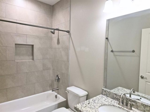 6332 Cascada Bend Road, Mcallen, TX 78504