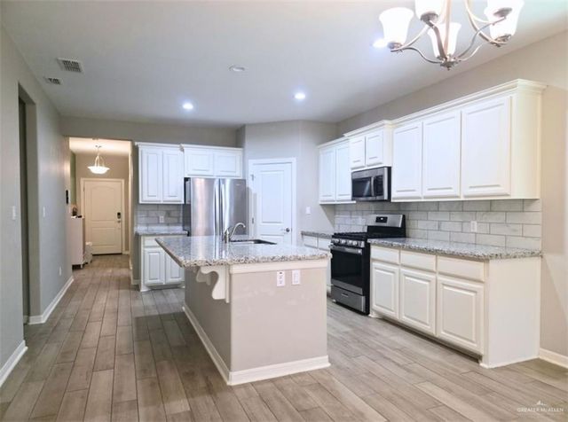 6332 Cascada Bend Road, Mcallen, TX 78504