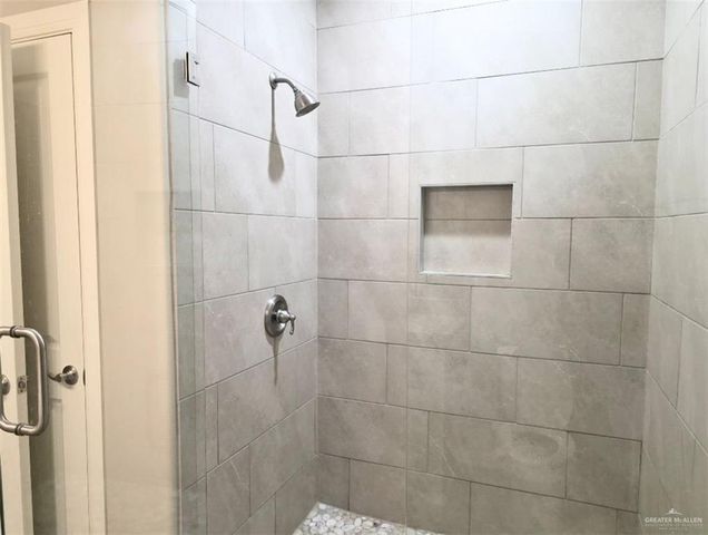 6332 Cascada Bend Road, Mcallen, TX 78504