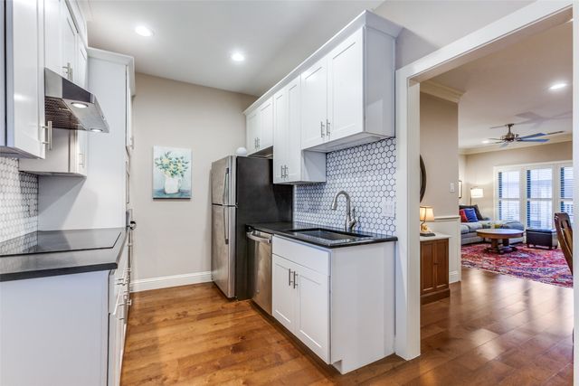 10720 Park Village Place D, Dallas, TX 75230