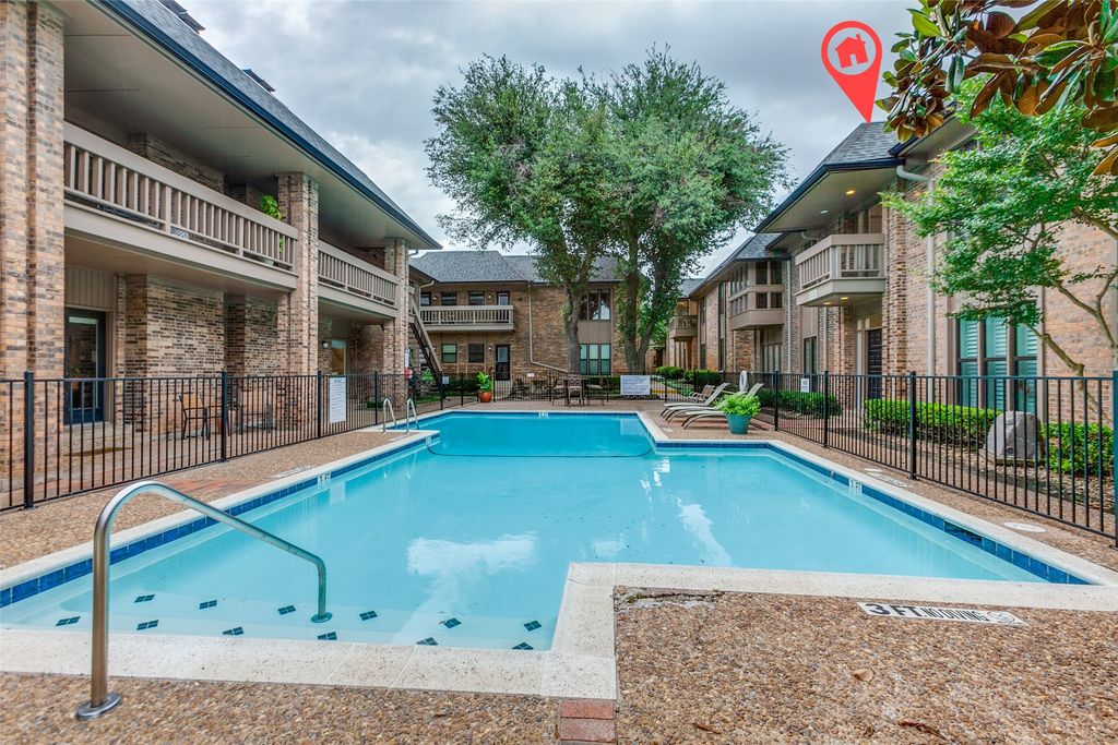 10720 Park Village Place D, Dallas, TX 75230
