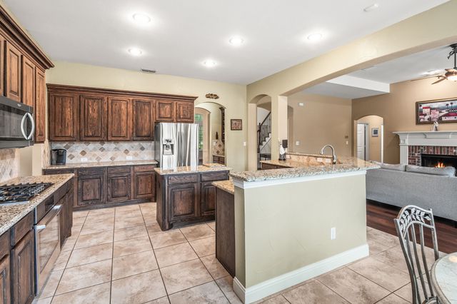 703 Mockingbird Drive, Murphy, TX 75094