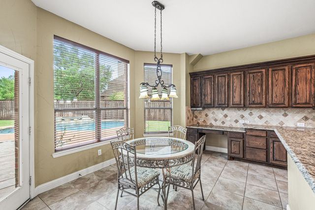 703 Mockingbird Drive, Murphy, TX 75094