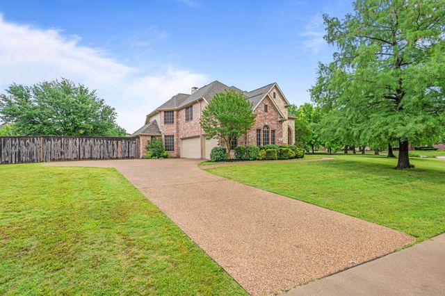 703 Mockingbird Drive, Murphy, TX 75094