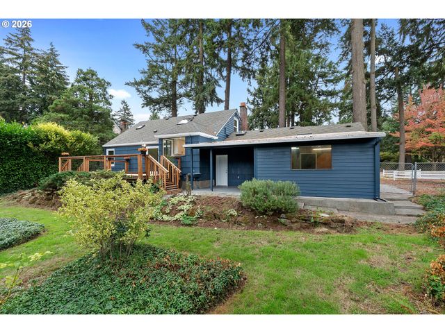9511 Ne SKIDMORE St, Portland, OR 97220