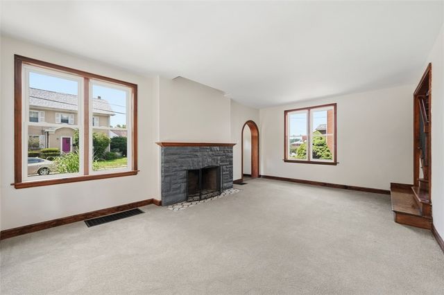 813 Locust Street Ext, New Kensington, PA 15068