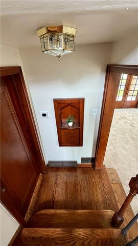 813 Locust Street Ext, New Kensington, PA 15068