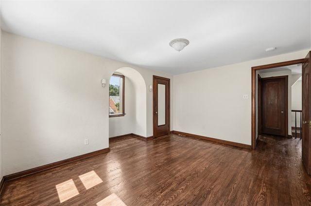 813 Locust Street Ext, New Kensington, PA 15068