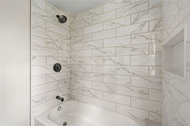 813 Locust Street Ext, New Kensington, PA 15068