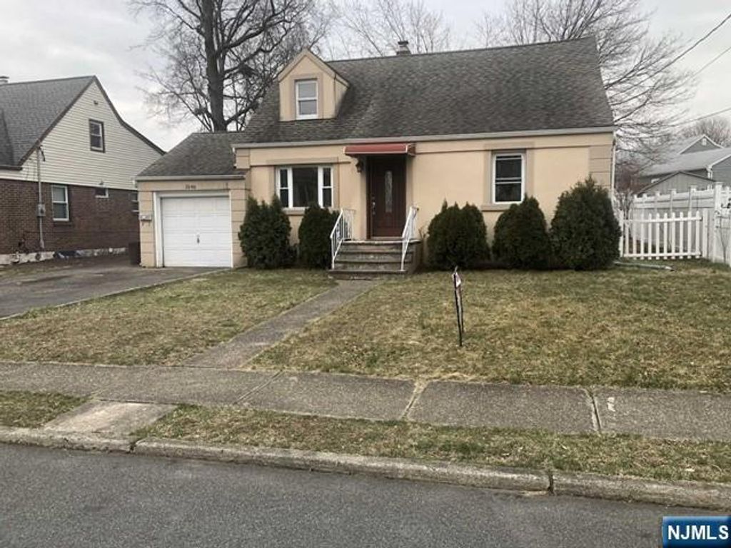 15-46 Elmary Place, Fair Lawn, NJ 07410