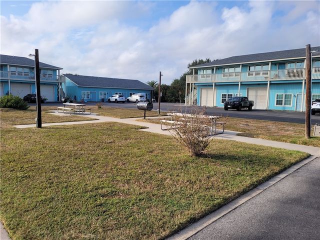 1809 Hillcrest, Rockport, TX 78382