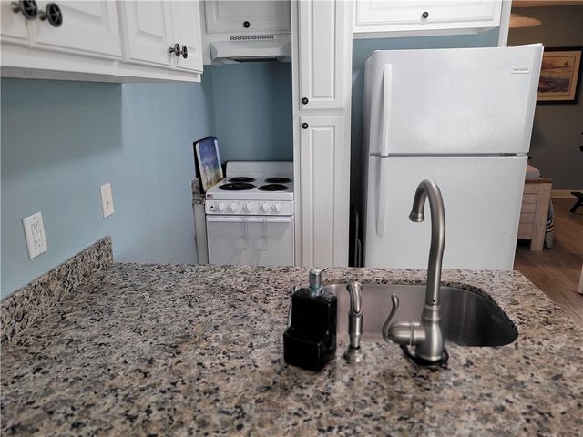 1809 Hillcrest, Rockport, TX 78382