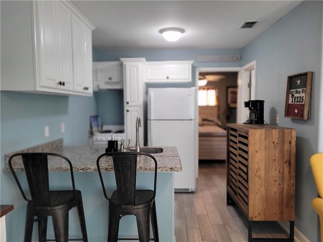 1809 Hillcrest, Rockport, TX 78382