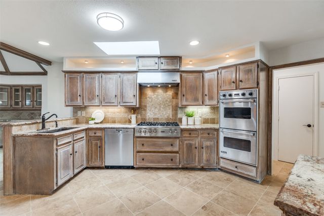 6844 Leameadow Drive, Dallas, TX 75248