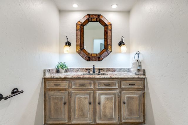 6844 Leameadow Drive, Dallas, TX 75248