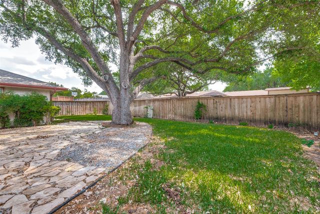 6844 Leameadow Drive, Dallas, TX 75248