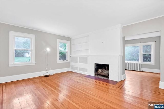 38 Lynn Street, Harrington Park, NJ 07640