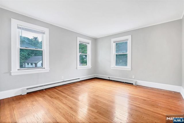38 Lynn Street, Harrington Park, NJ 07640