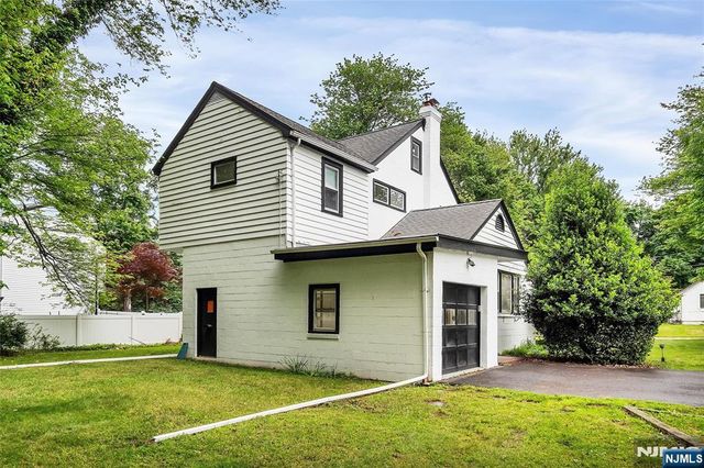 38 Lynn Street, Harrington Park, NJ 07640