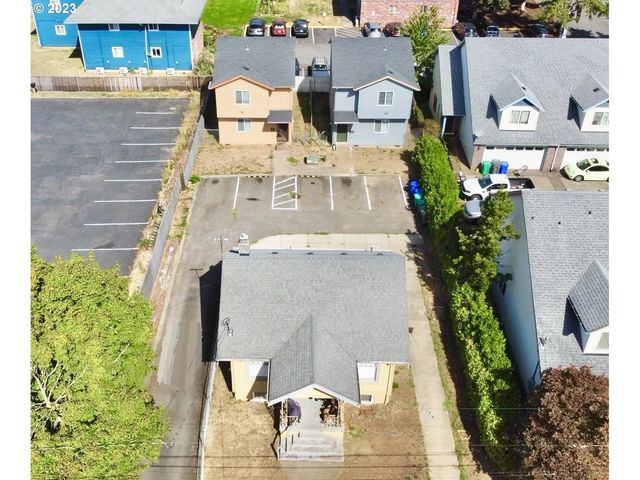 8421 Se INSLEY St, Portland, OR 97266