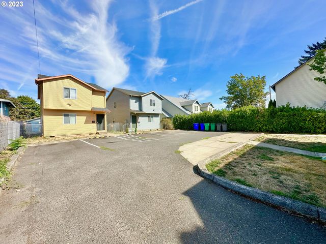 8421 Se INSLEY St, Portland, OR 97266