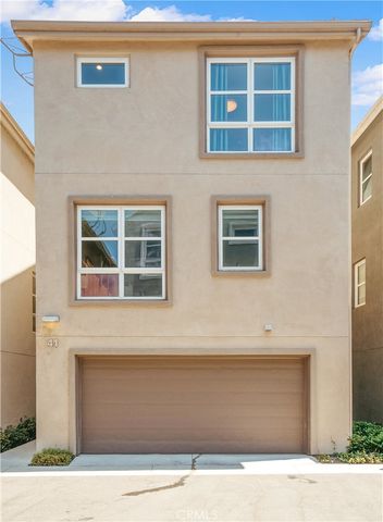 2700 41 E Chaucer E 41, Los Angeles, CA 90065