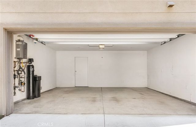 2700 41 E Chaucer E 41, Los Angeles, CA 90065