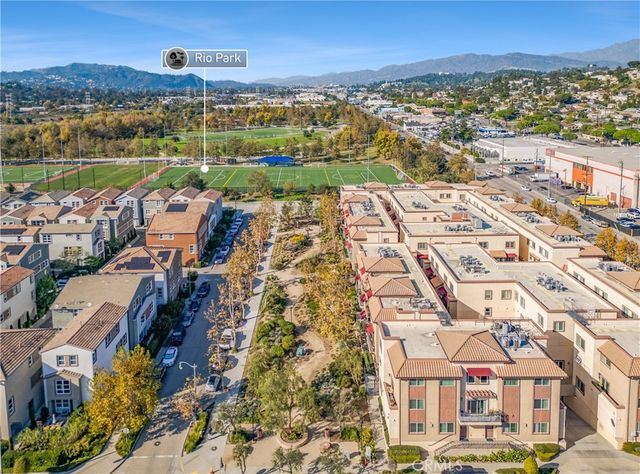 2700 41 E Chaucer E 41, Los Angeles, CA 90065