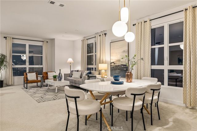 2700 41 E Chaucer E 41, Los Angeles, CA 90065