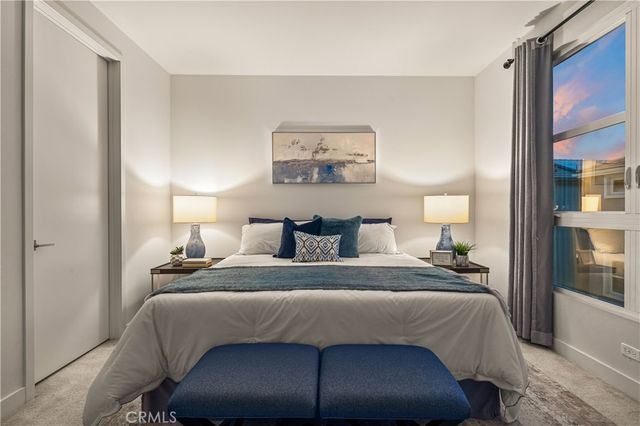2700 41 E Chaucer E 41, Los Angeles, CA 90065