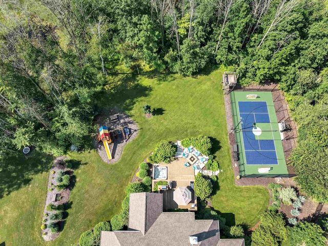 1241 FOLKESTONE DRIVE, Green Bay, WI 54313