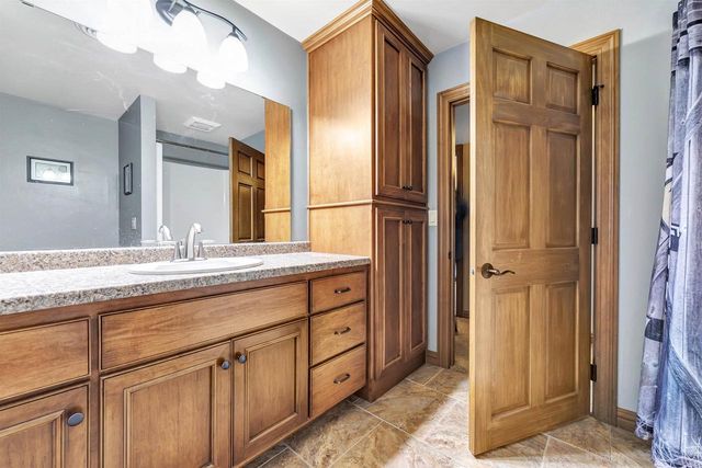 1241 FOLKESTONE DRIVE, Green Bay, WI 54313