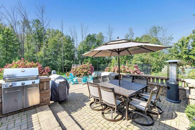 1241 FOLKESTONE DRIVE, Green Bay, WI 54313