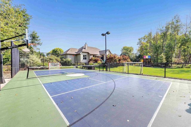 1241 FOLKESTONE DRIVE, Green Bay, WI 54313