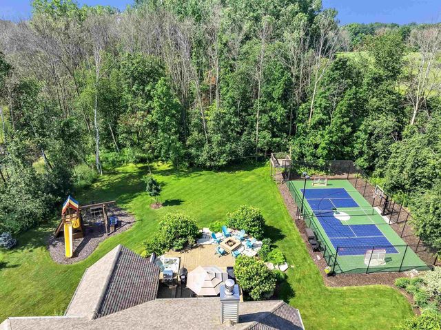 1241 FOLKESTONE DRIVE, Green Bay, WI 54313