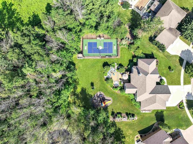 1241 FOLKESTONE DRIVE, Green Bay, WI 54313