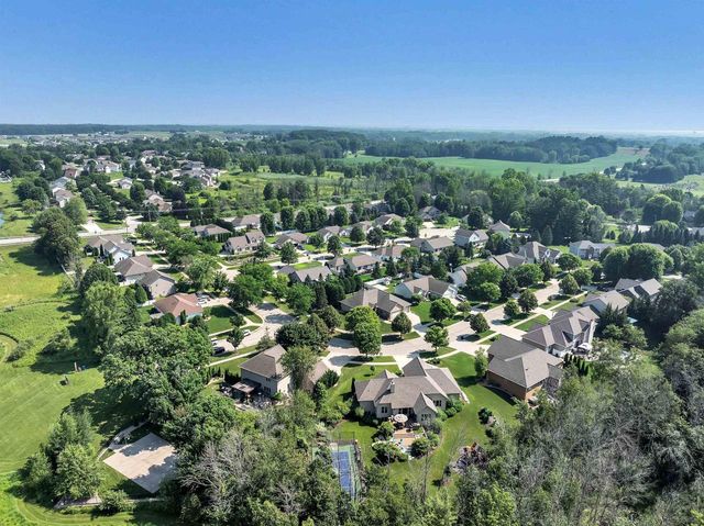 1241 FOLKESTONE DRIVE, Green Bay, WI 54313