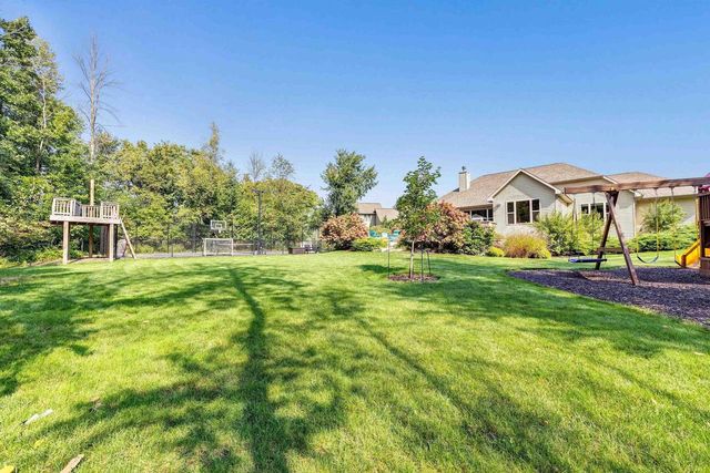 1241 FOLKESTONE DRIVE, Green Bay, WI 54313
