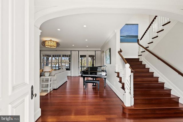 3285 HARNESS CREEK RD, Annapolis, MD 21403