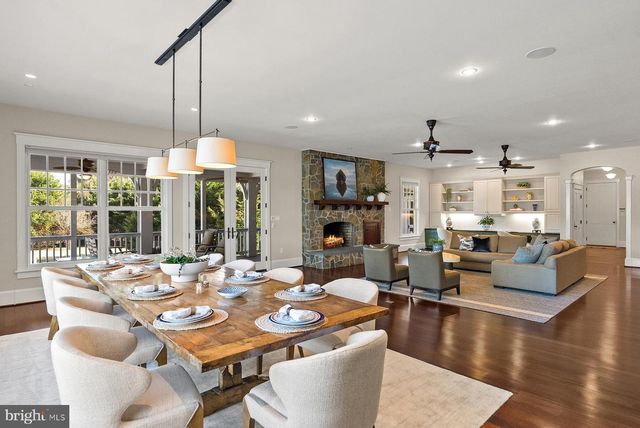 3285 HARNESS CREEK RD, Annapolis, MD 21403