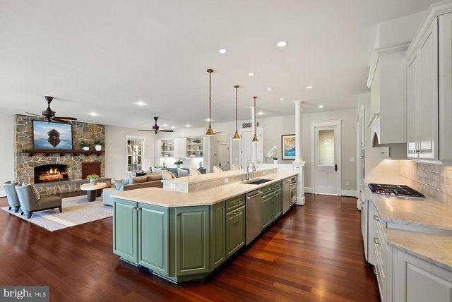 3285 HARNESS CREEK RD, Annapolis, MD 21403