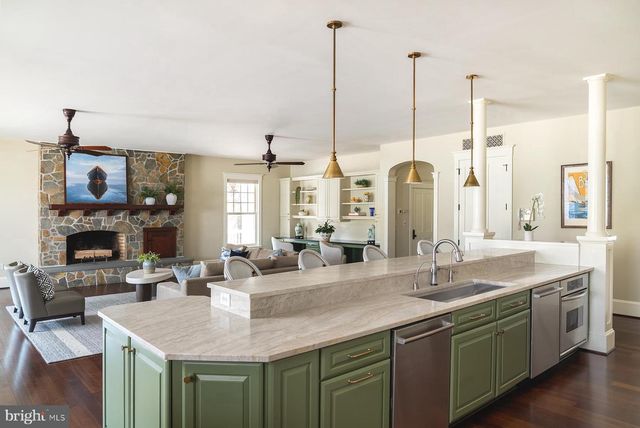 3285 HARNESS CREEK RD, Annapolis, MD 21403