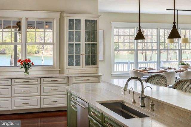 3285 HARNESS CREEK RD, Annapolis, MD 21403