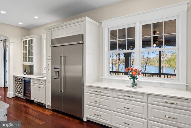 3285 HARNESS CREEK RD, Annapolis, MD 21403