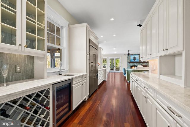 3285 HARNESS CREEK RD, Annapolis, MD 21403