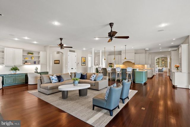 3285 HARNESS CREEK RD, Annapolis, MD 21403