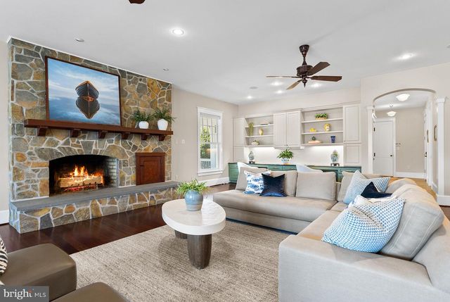 3285 HARNESS CREEK RD, Annapolis, MD 21403