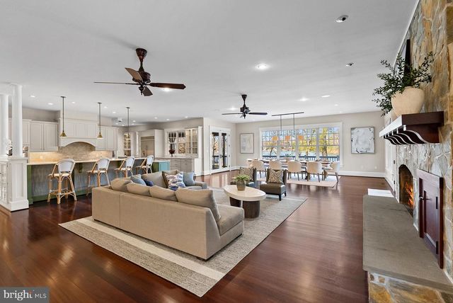 3285 HARNESS CREEK RD, Annapolis, MD 21403