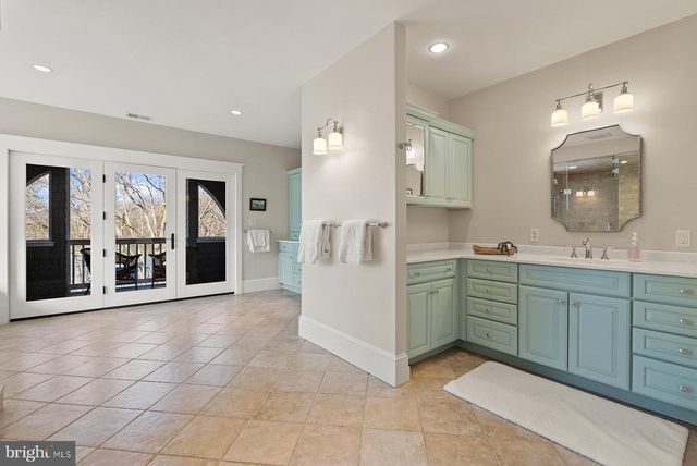 3285 HARNESS CREEK RD, Annapolis, MD 21403